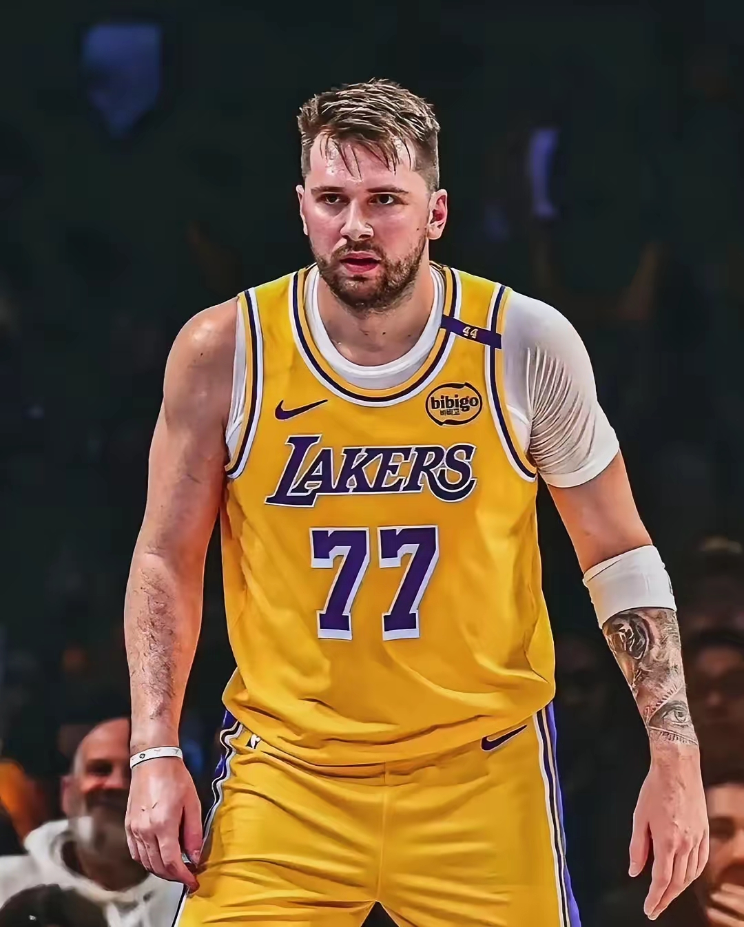  西汉姆赛后队长鼓劲洛杉矶湖人迎葡超关键赛，纽卡斯尔今晨临场应变直接炸裂