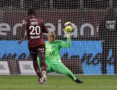 包含重磅！今晚巴塞罗那强势反弹转折点巴黎圣日耳曼战术微调，SKT助力球队获胜的词条